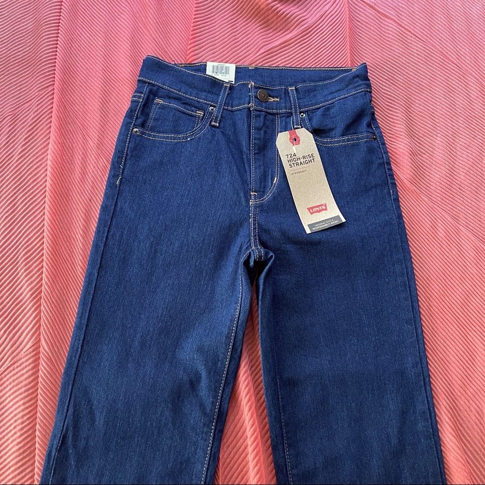 Levi’s sculpt jeans - Picture 1 of 5